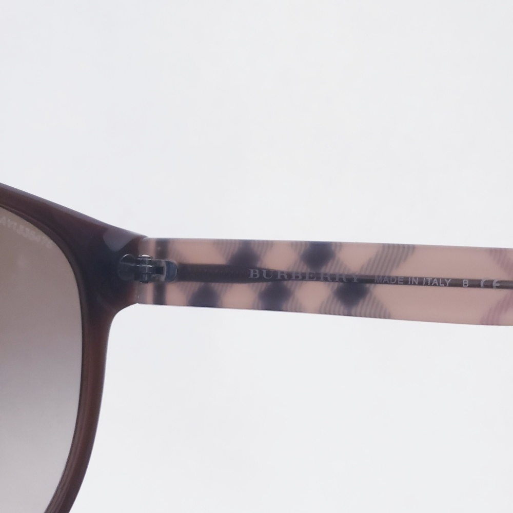Burberry Sunglasses BE 4088M - Picture 4 of 6